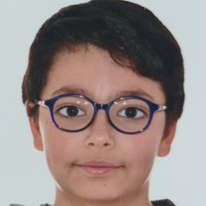 ADRIAN IGLESIAS VASQUEZ