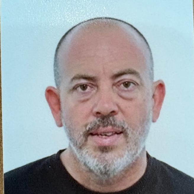 RAUL FLORES REINA