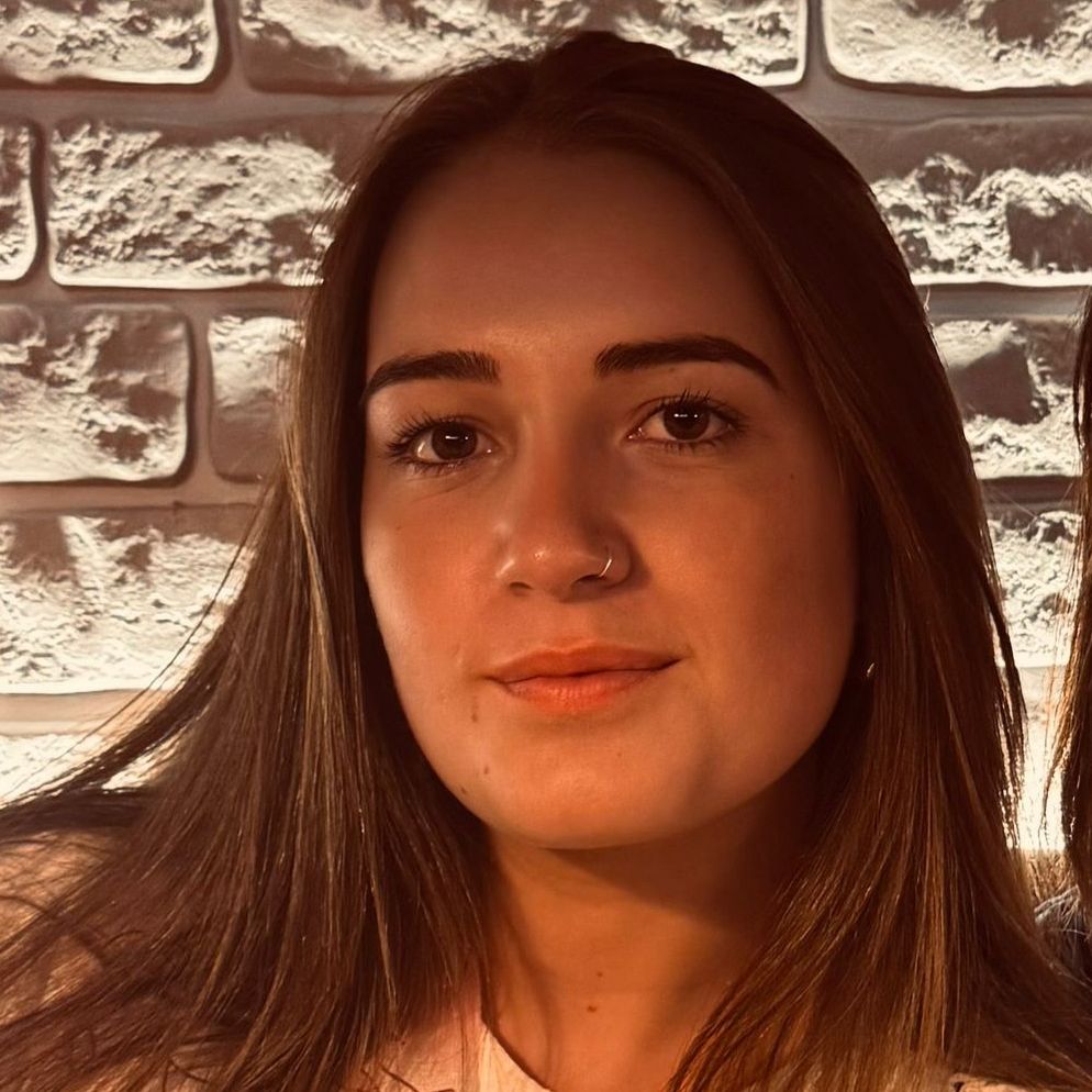 ARIANA  DE CELIS DE LA PINTA