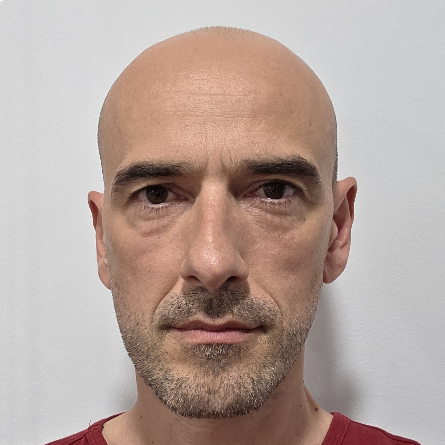 DANIEL POSADA CUERVAS