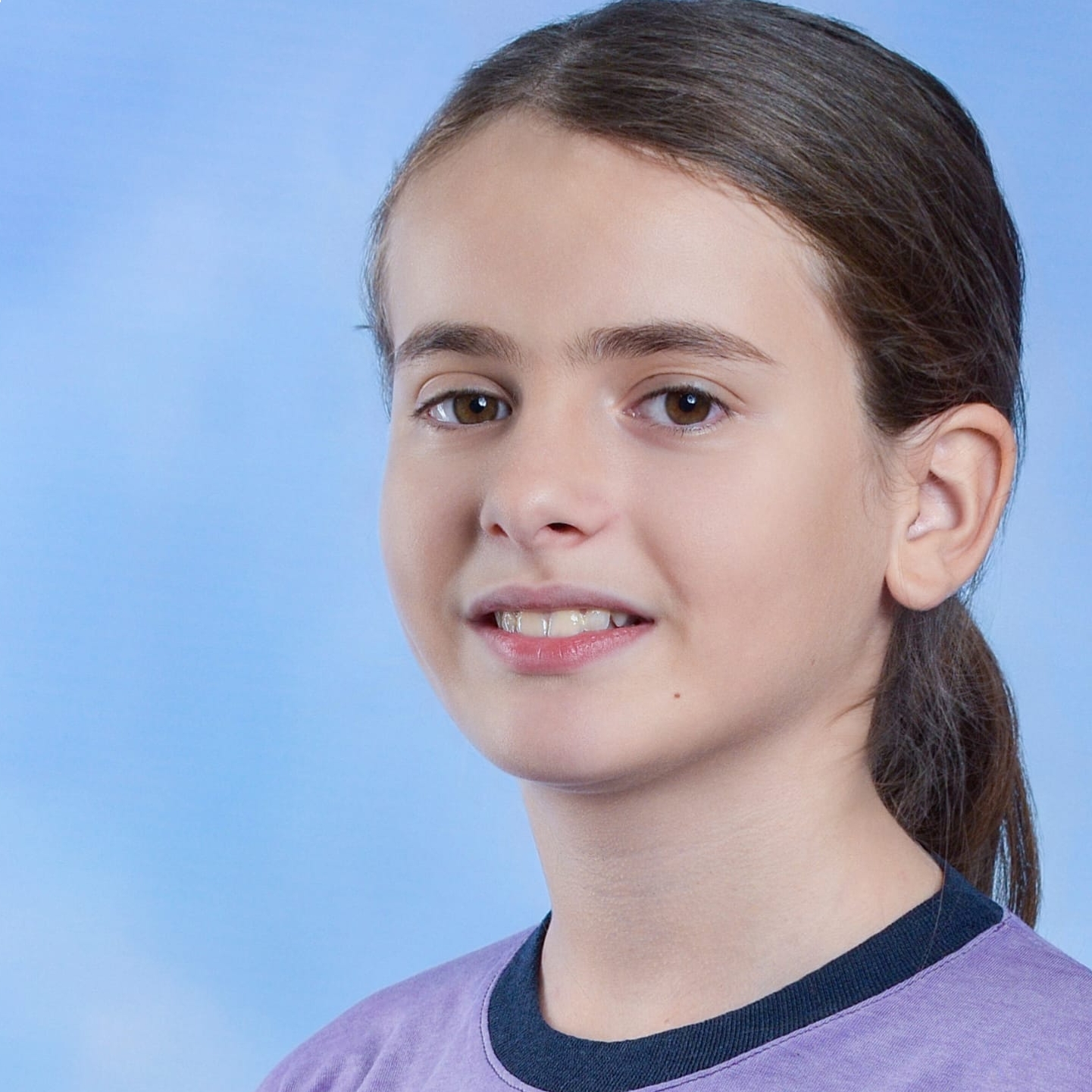 AINELY  GONZALEZ SAAVEDRA