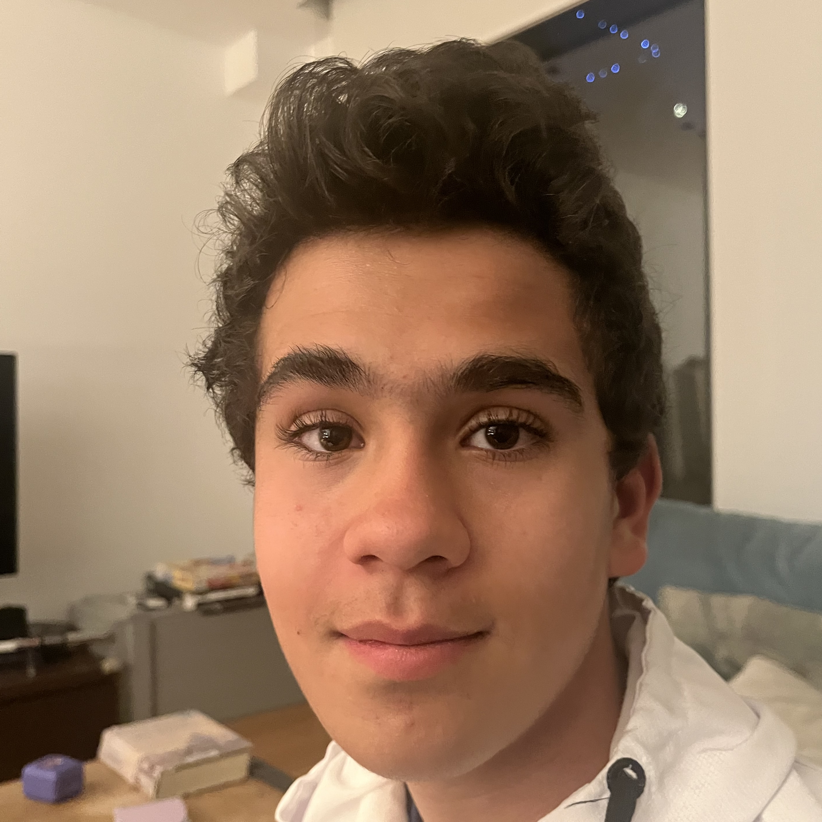 MAX  VAZQUEZ RUIZ