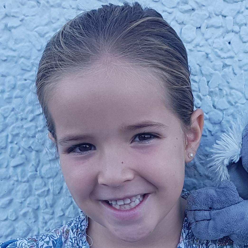 COVADONGA MARIA PARRONDO VILLANUEVA