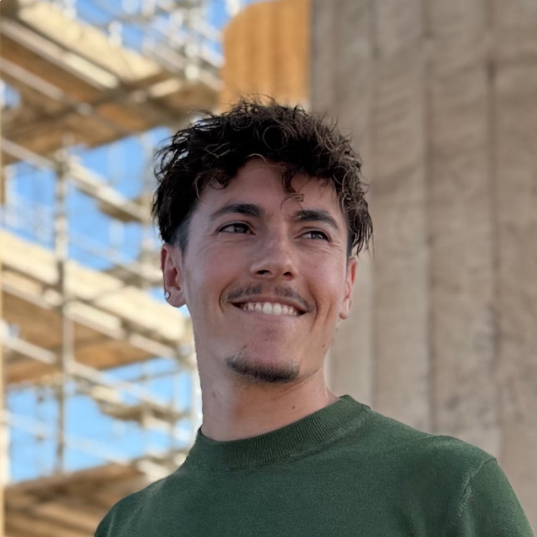 MARTIN ANTONIO SCOUFALOS