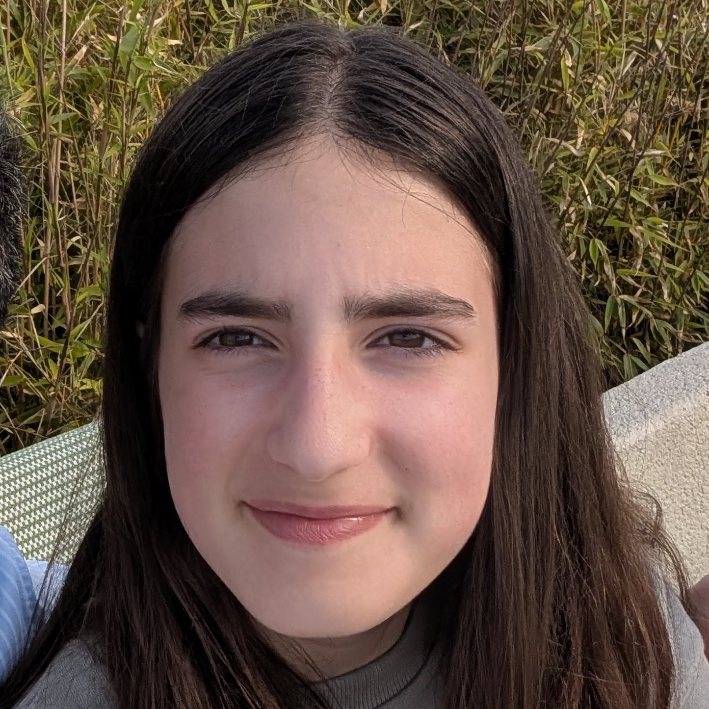 NAHIA MIRONES BURZACO