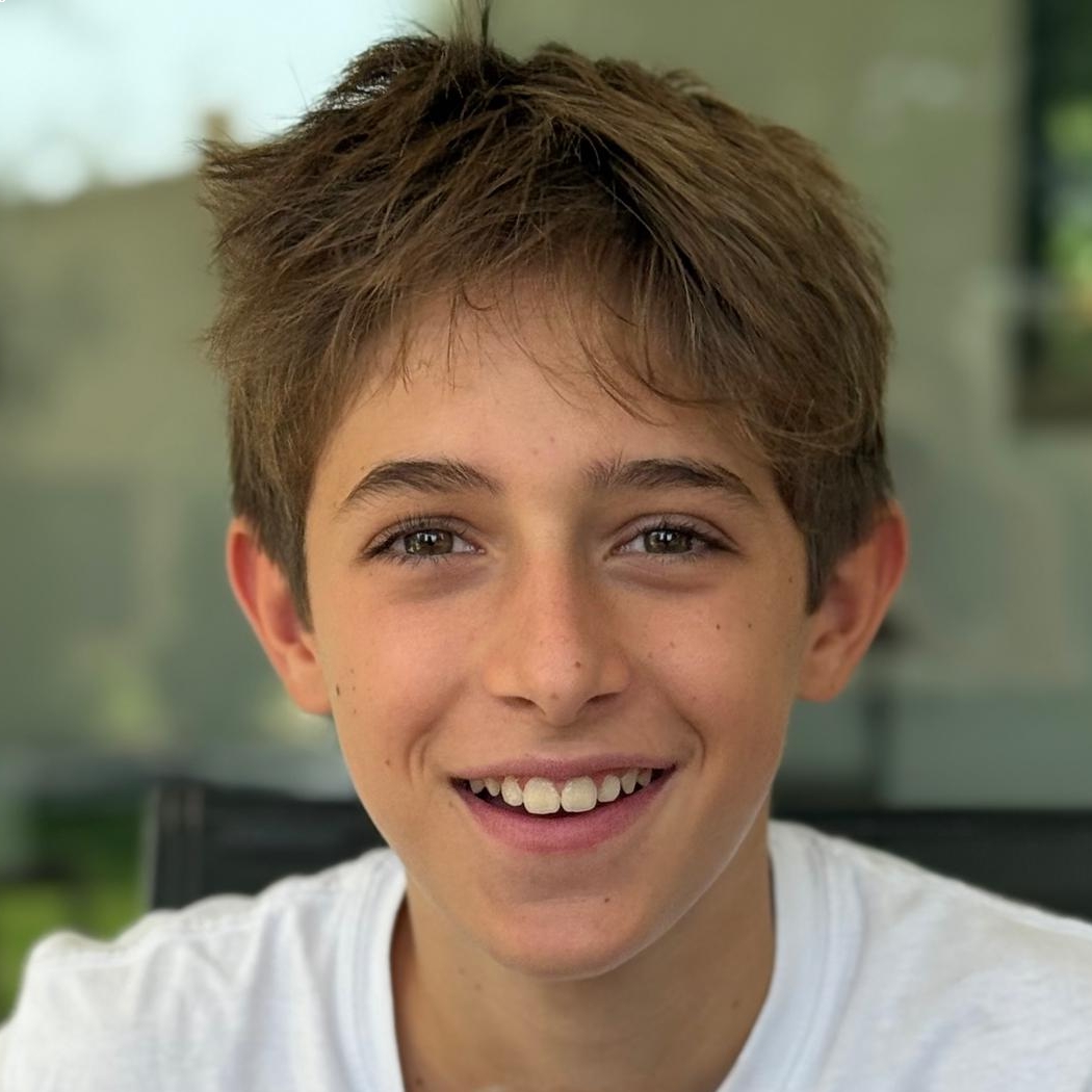 ARNAU HERNANDEZ PIQUE