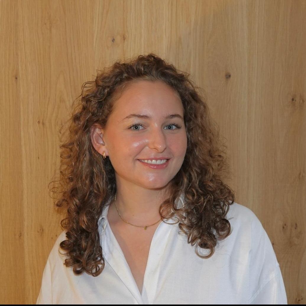 CARLIEN ANGELIQUE ELIZABETH BAK