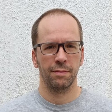ROGER BUSQUETA SEGURA