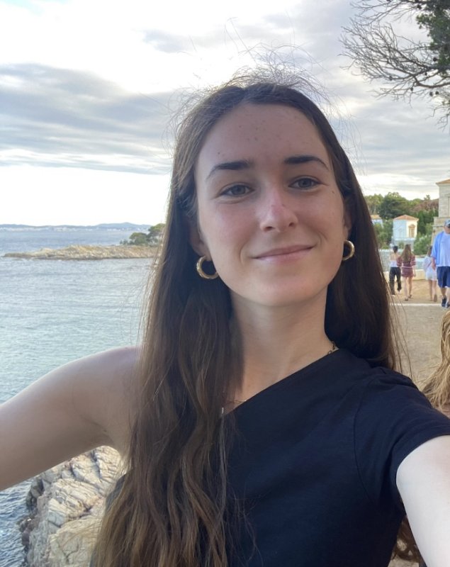JULIA RECASENS CARRETERO