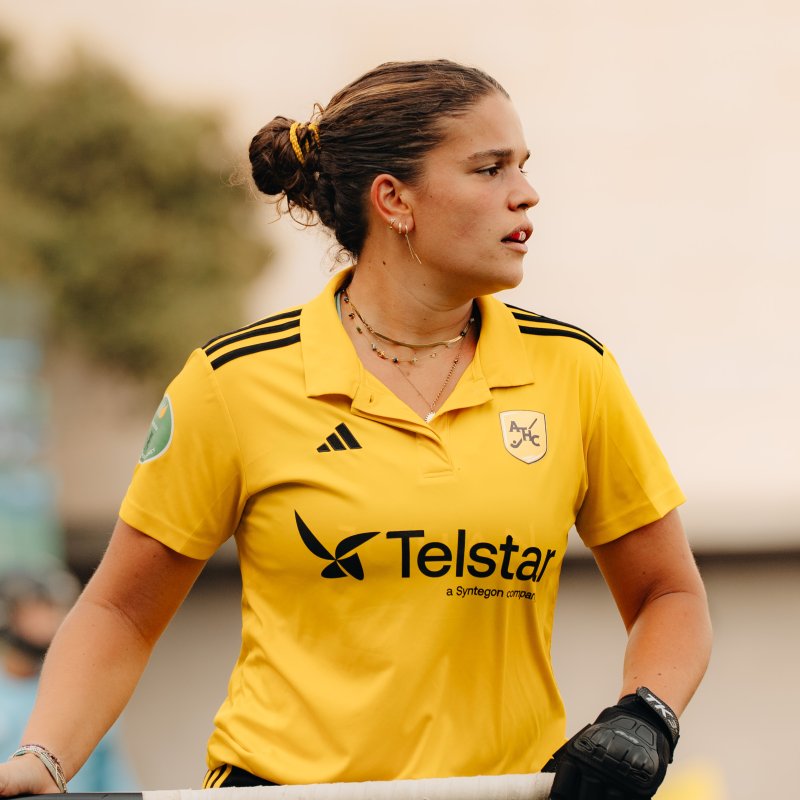 MAR SOLA GONZALEZ