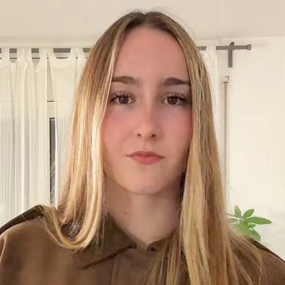 PAULA ARROYO IÑIGUEZ