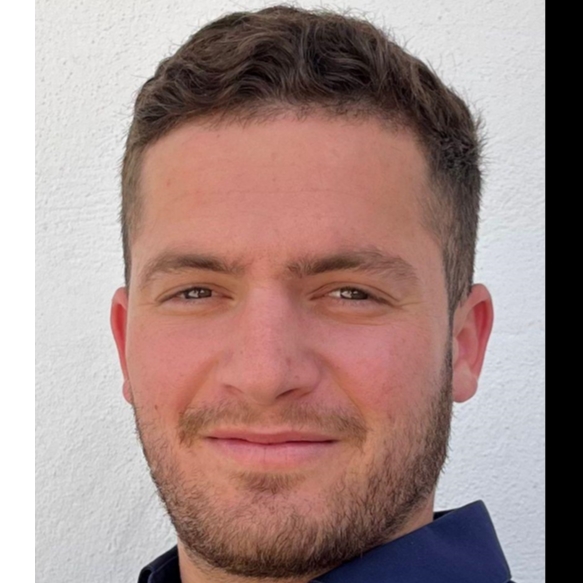 MARIO KOOLS
